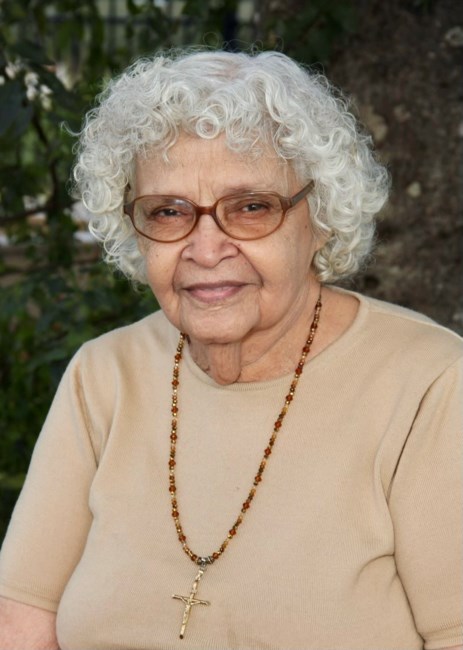 Obituary of Amparo G. de la Rosa