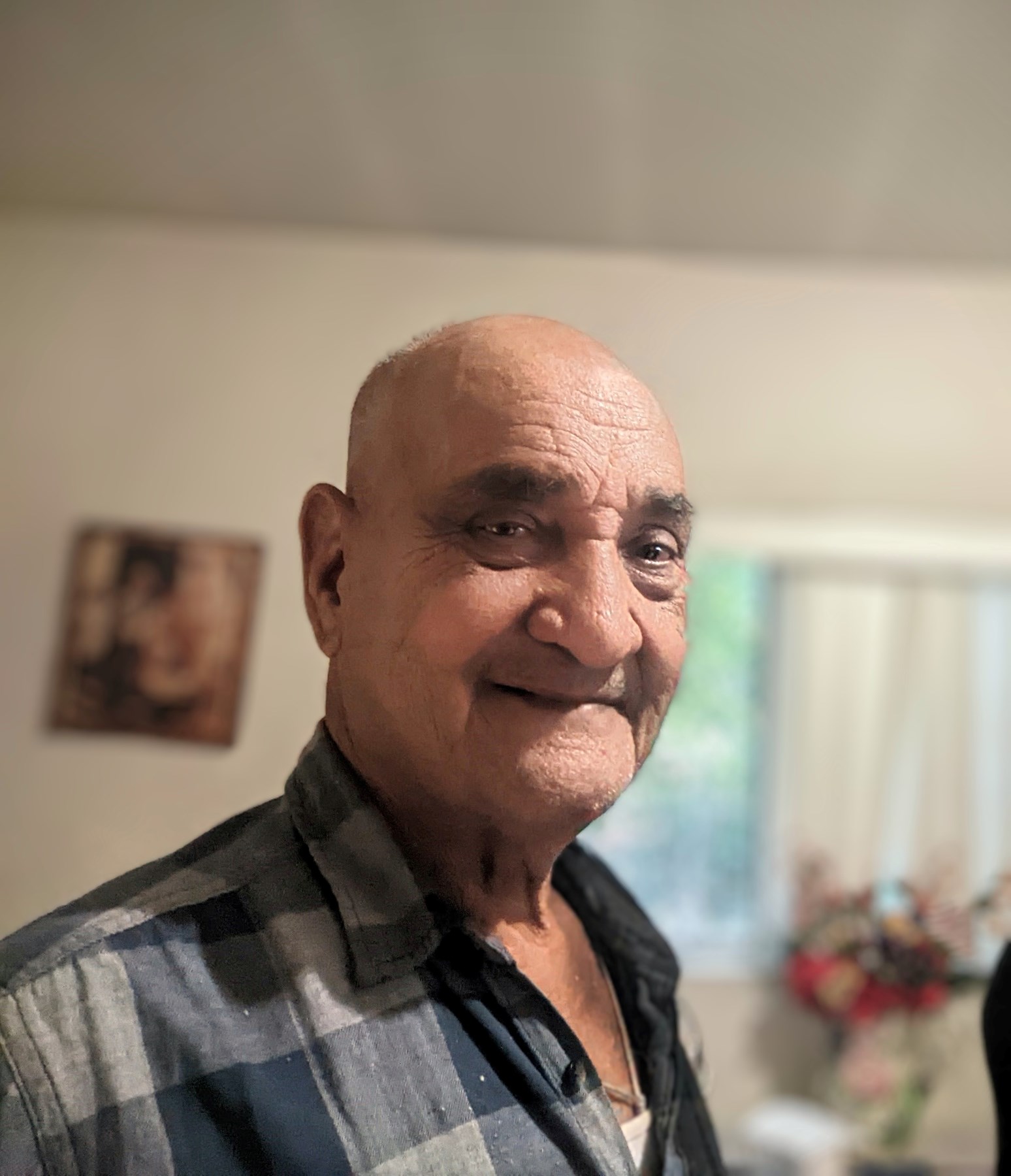 Obituary of Roberto M Salinas