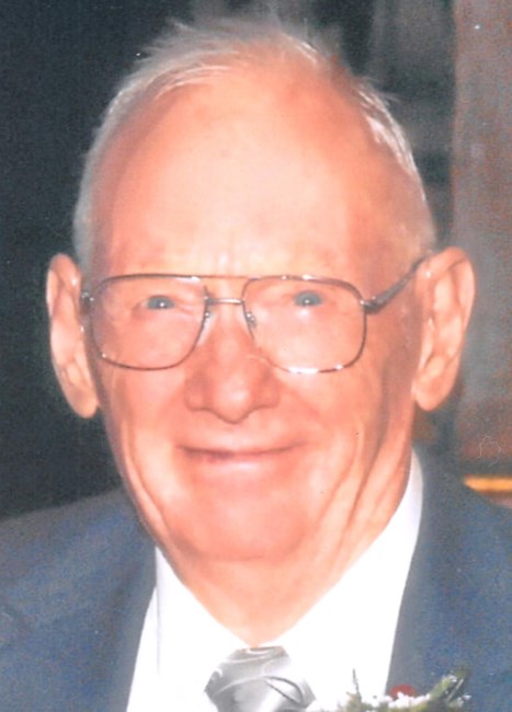 Obituary of Merle Laurence Crow