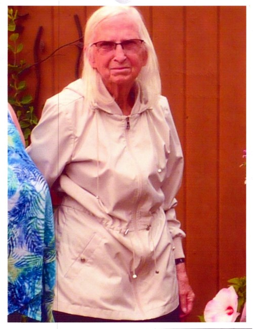 Obituary of Lorna Mary Isabelle Bacon