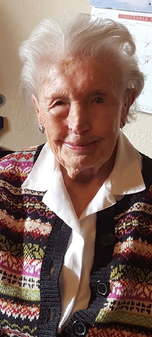 Obituary of Dorothy MacDonald