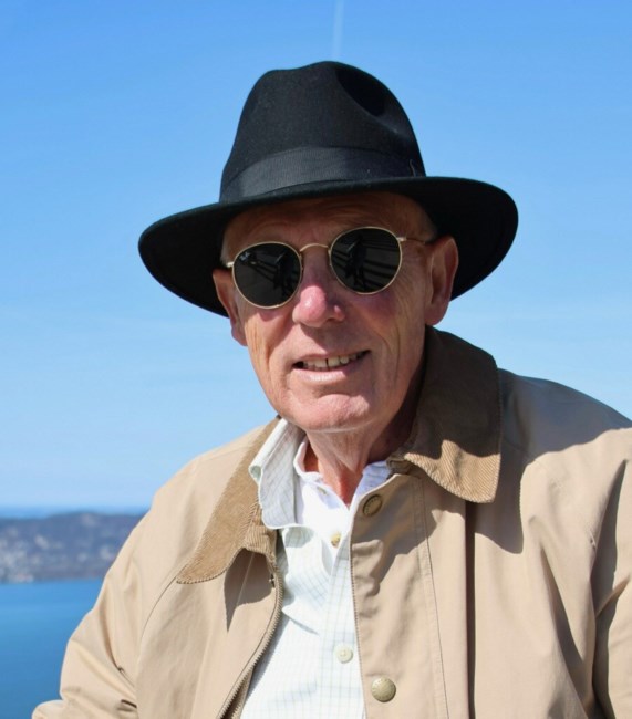 Avis de décès de Mr. Paul Van Odom