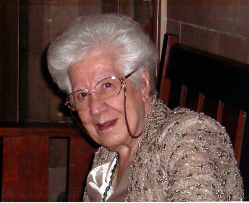 Obituary of Helen Scott