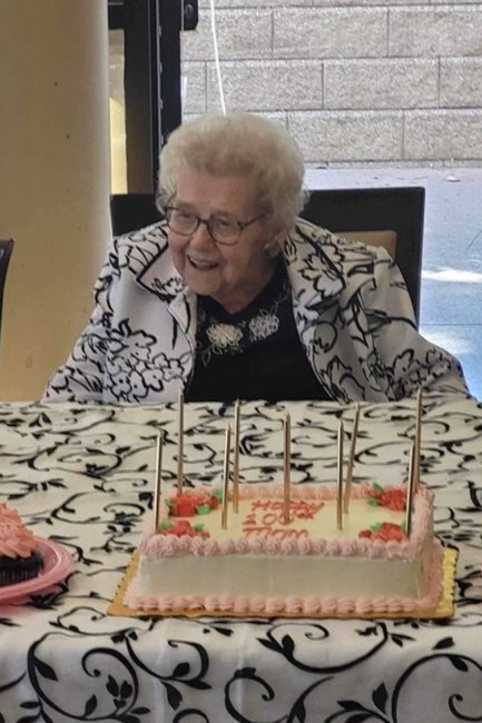 Obituary of Erna Hamm