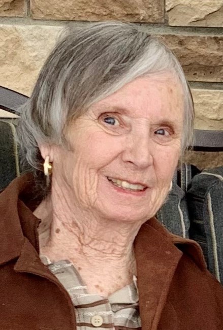 Obituary of Suzanne Devine Moore