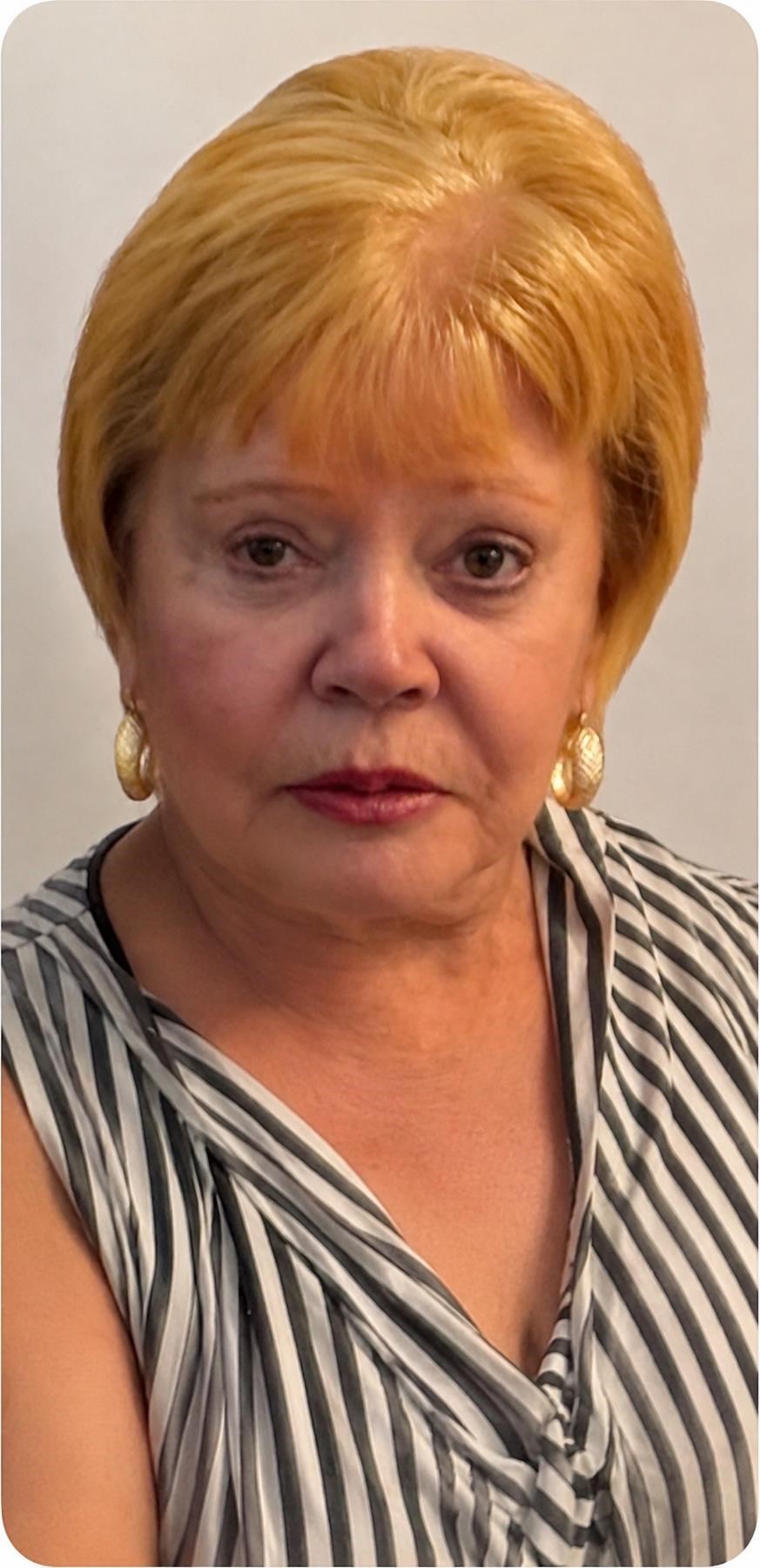 Obituary of Estrella Reyes