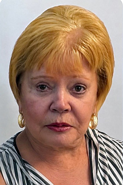 Obituary of Estrella Reyes