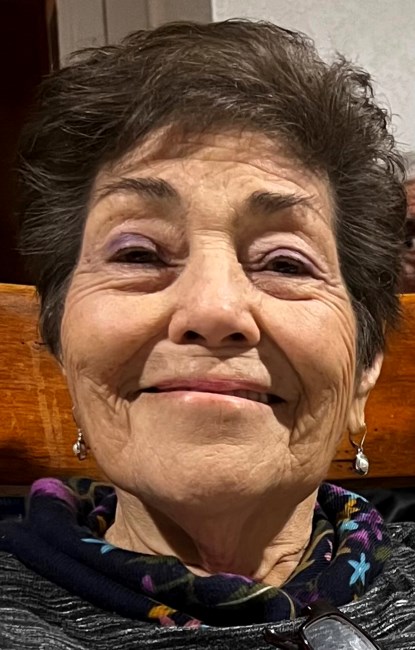 Obituary of Gloria Mora Navariz