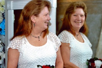 Obituary of Betsy L. Manous