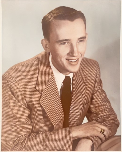 Obituary of Elmer Russell Hennefer