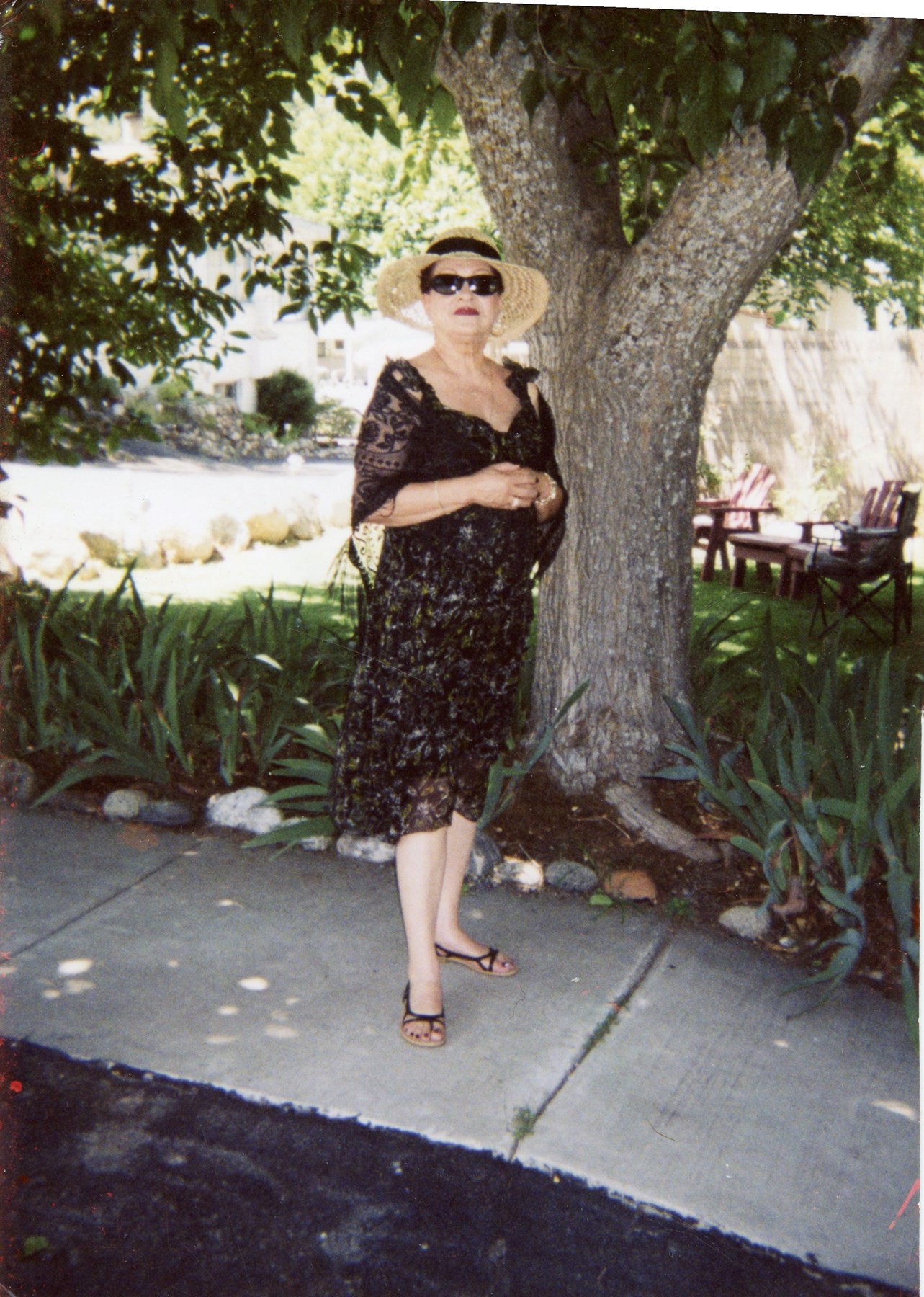 Obituary of Yvonne Bernadette Chagolla