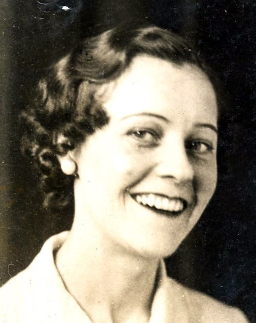 Obituary of Dorothy Moore