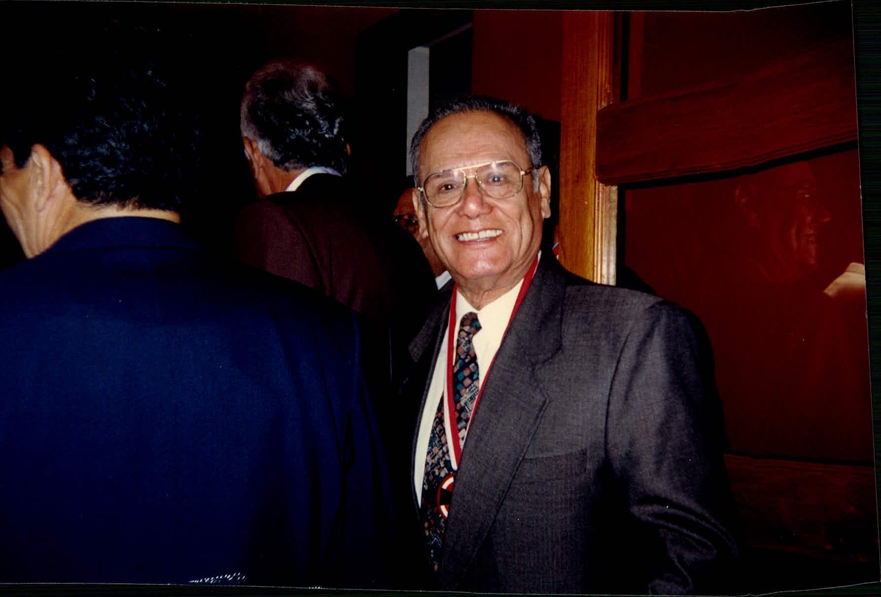 Obituario de Victor M. Velasquez