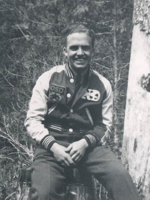 Obituary of Holiday Memorial Service 2016