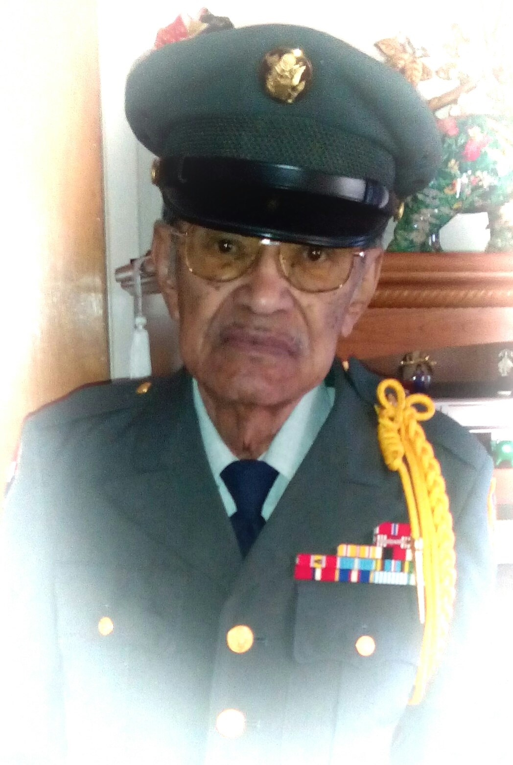 Obituario de Edward J. Molina