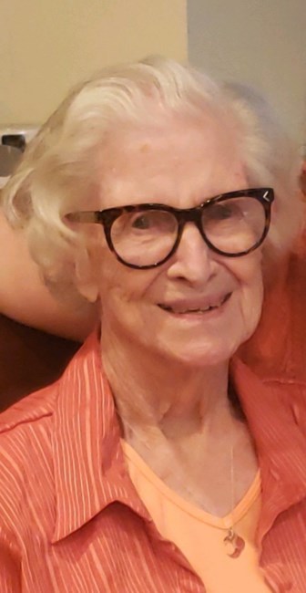 Obituary of Mary Elizabeth Ehntholt