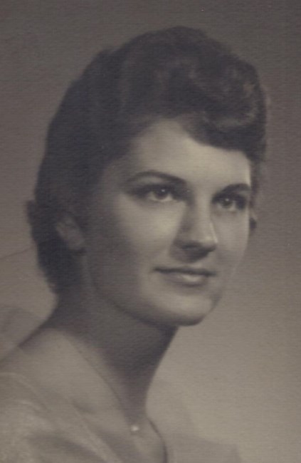 Obituario de Carole M. Myers Robert