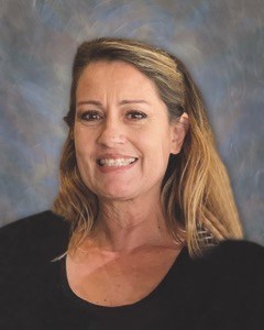 Obituary of Myrna Enriquez