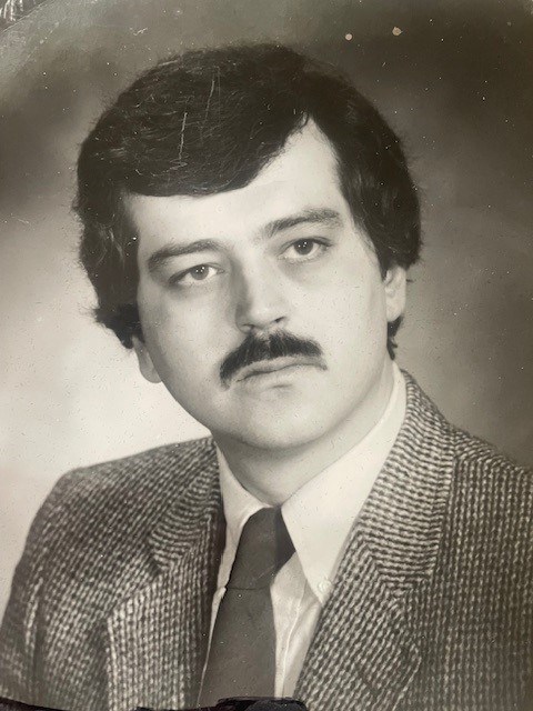 Obituary of Mark M. Schuetze