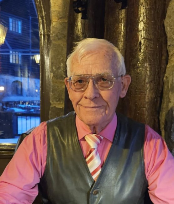 Obituary of John Van Akkeren