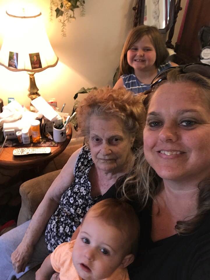 Brittany Barefoot's Instagram, Twitter & Facebook on IDCrawl