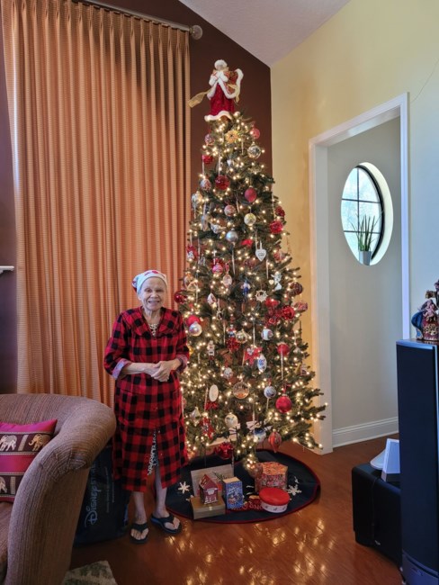 Obituary of Lydia Capistrano Gregorio