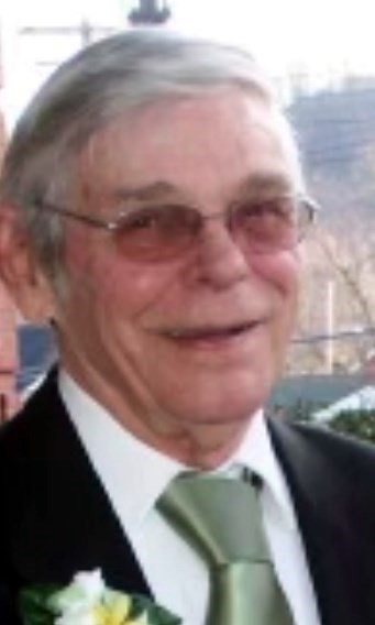 Obituary of Glenn Vorderbrueggen