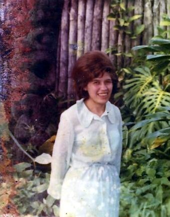 Obituary of Maria "Chave" Covarrubias