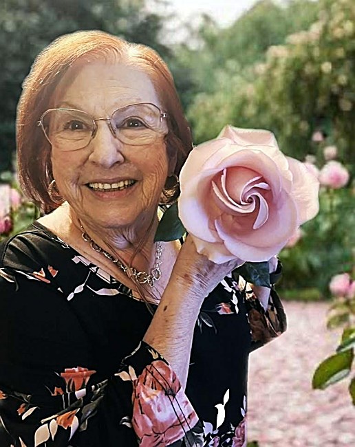 Obituary of Naomi S. Kuhns