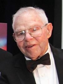 Obituary of Wayne L. Orr
