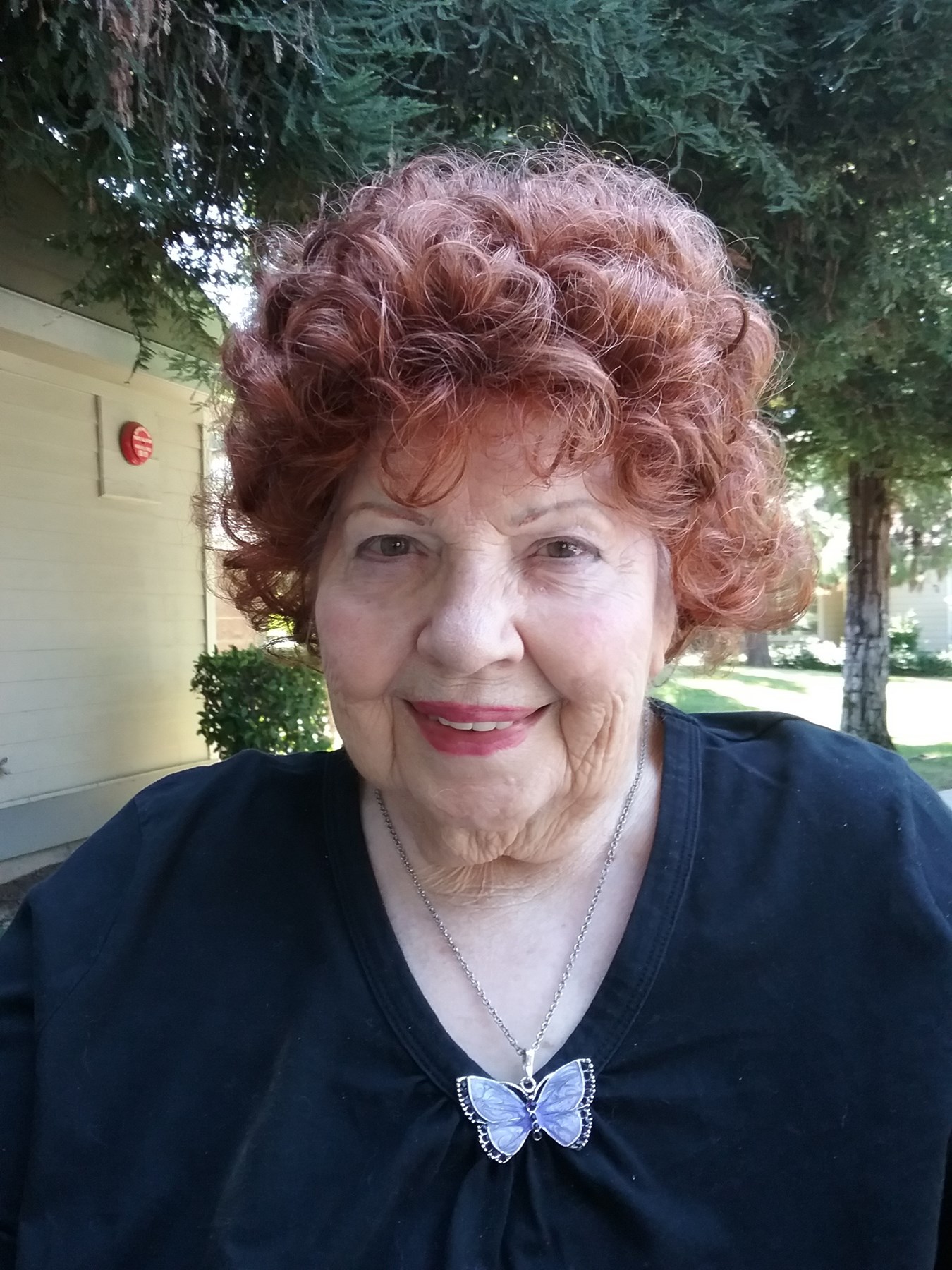 Avis de décès de Jeanette Henrietta Hall