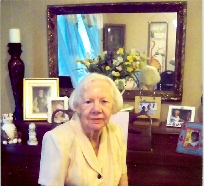 Obituary of Dorothy B Fields