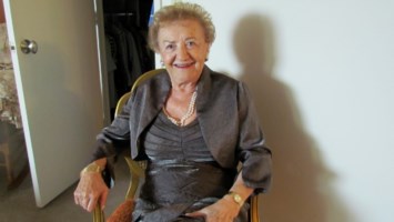 Obituary of Esther Frank