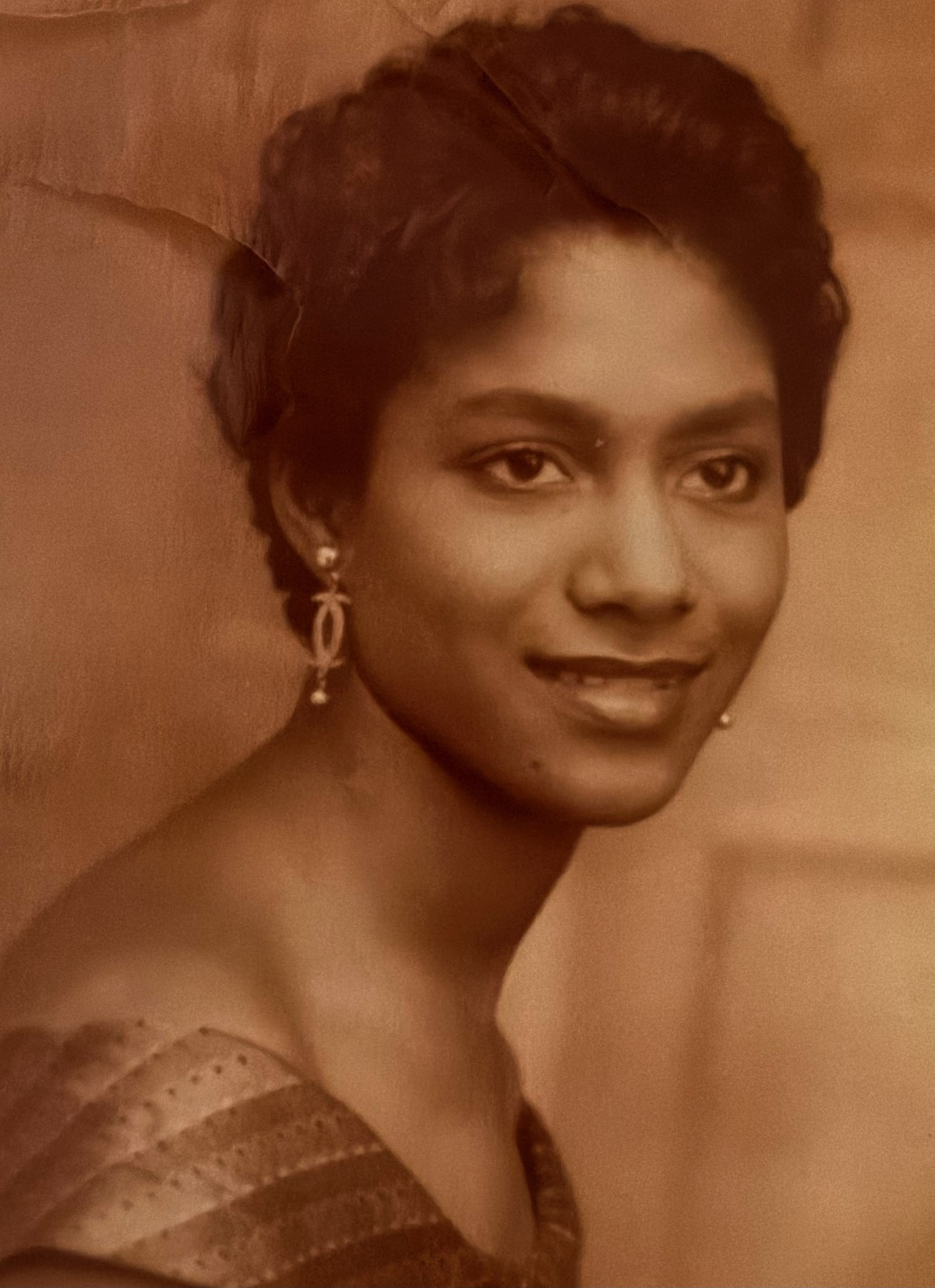 Obituary of Yvonne Lee