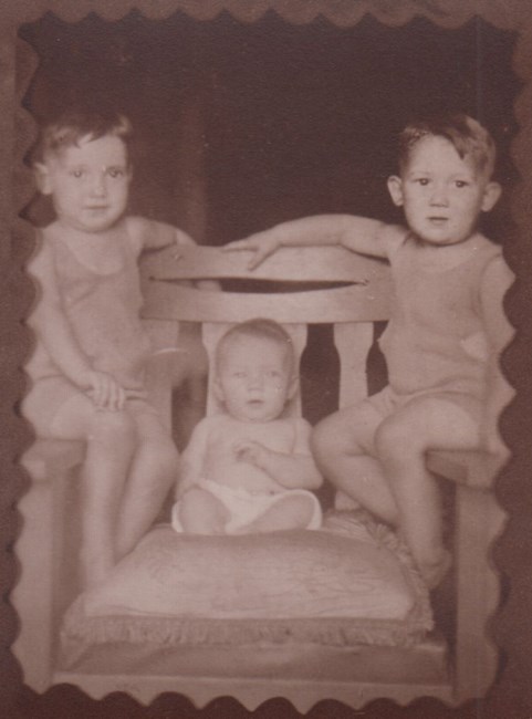 Obituary of Robert Wesley Helms