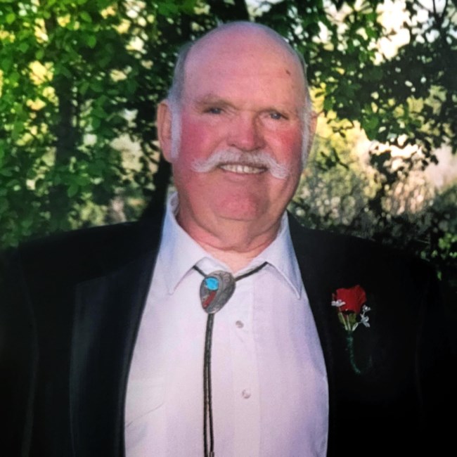 Obituary of Donald Peterson
