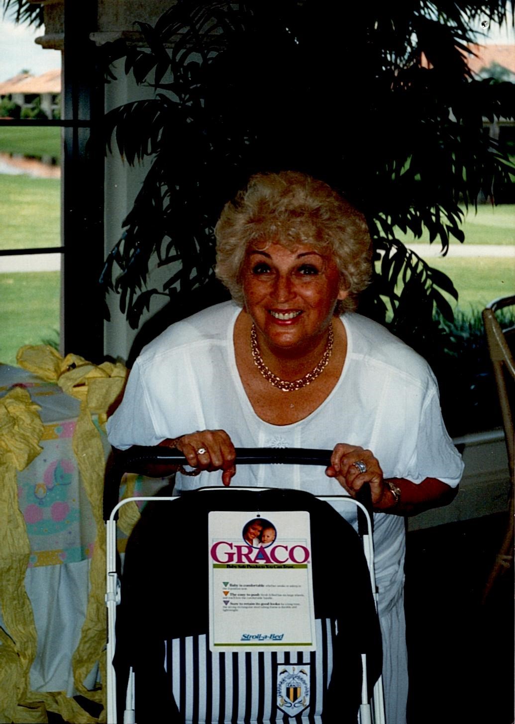 Obituary of Emmi Roüssel Polihrom