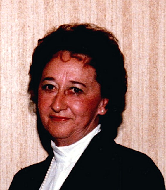 Obituario de Betty F. Adams