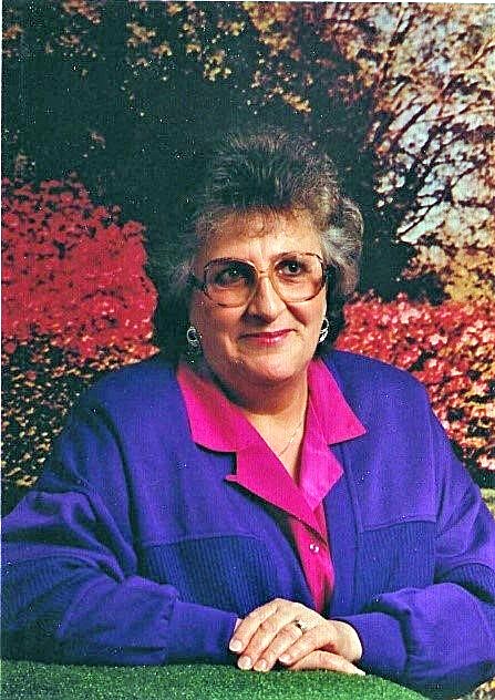 Obituary of Elfriede McComb Steakley