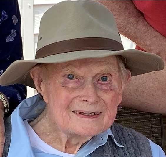 Obituario de John G. Mahoney