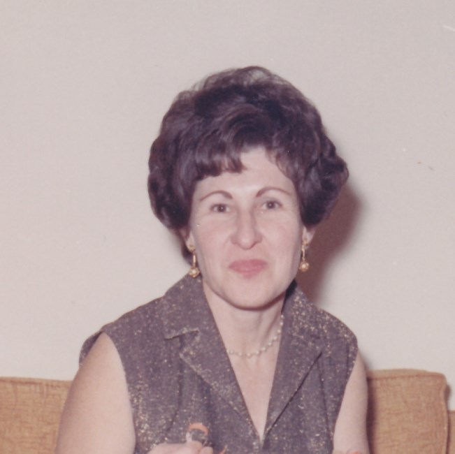 Obituary of Shirley Derrick