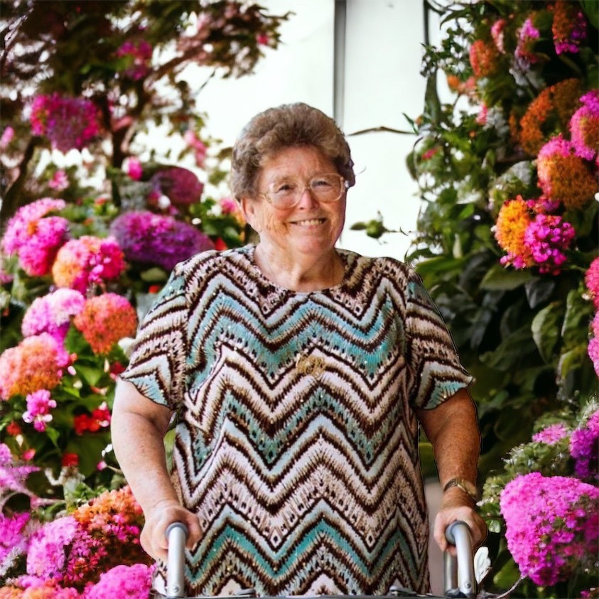 Obituary of Vivian Gayle Carlisle