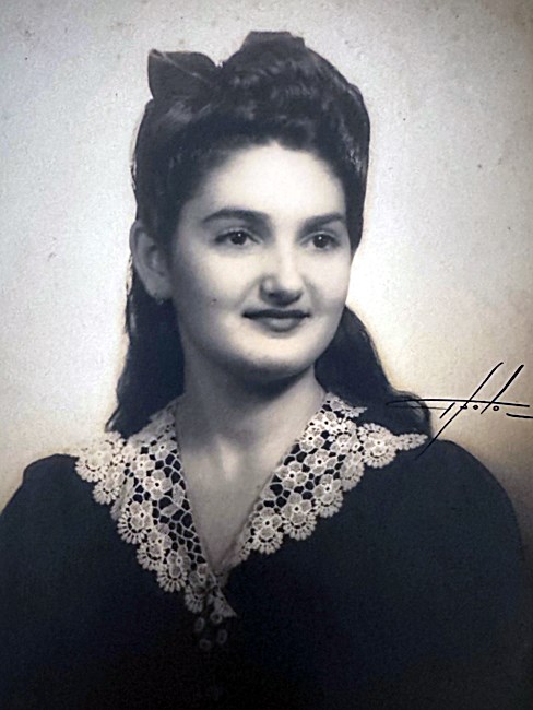 Obituary of Ana Rodriguez de Pujol