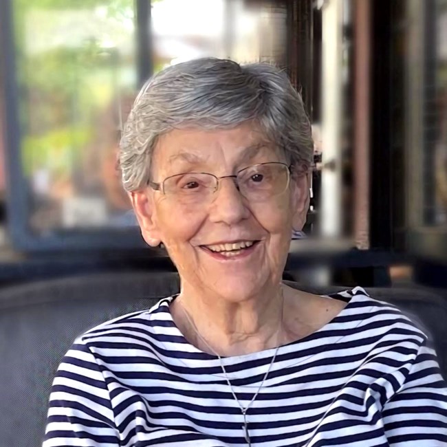 Obituary of Renee Davis