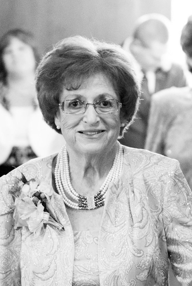 Obituary of Viviane L. Sacramo