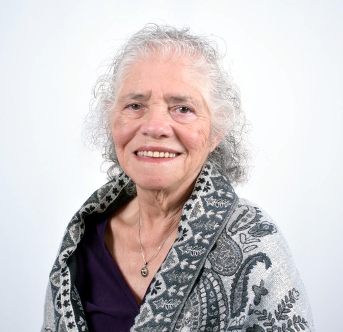 Obituary of Julia Davila