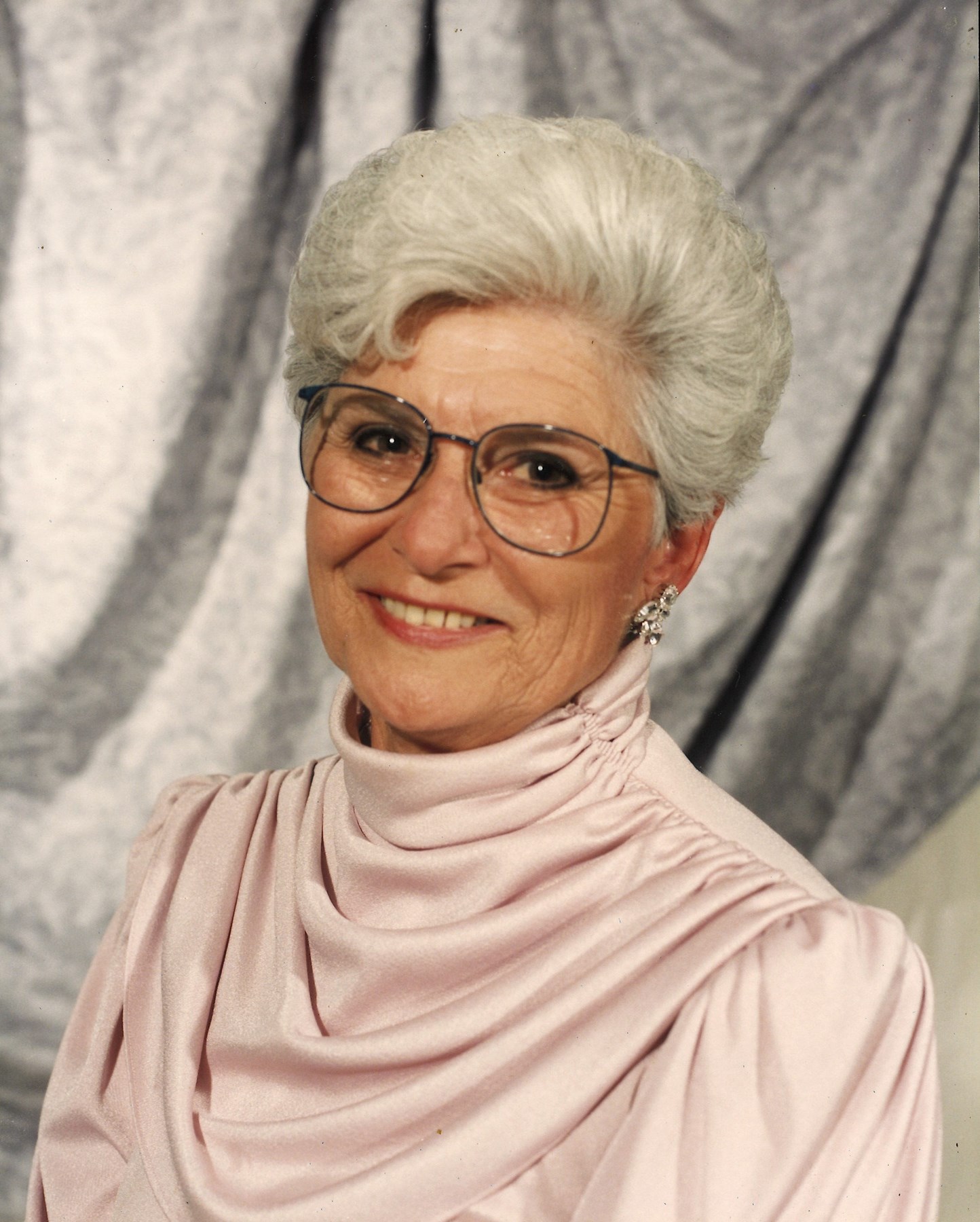 Obituary of Bonnie Manders