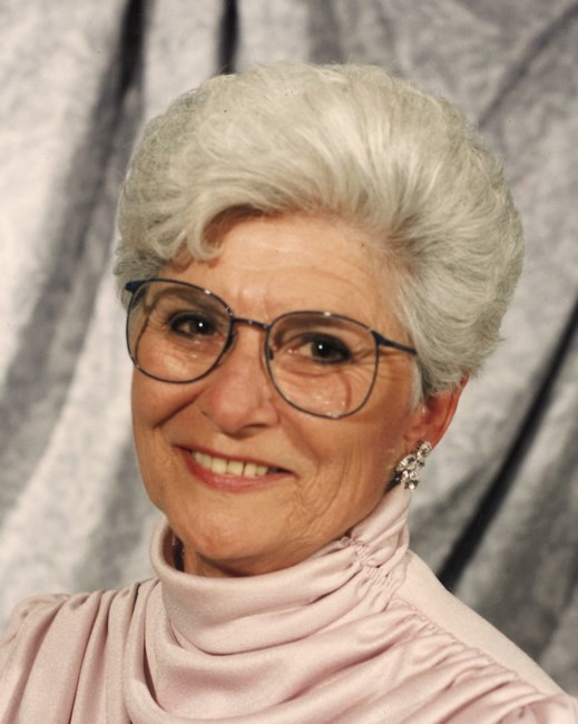 Obituary of Bonnie Manders