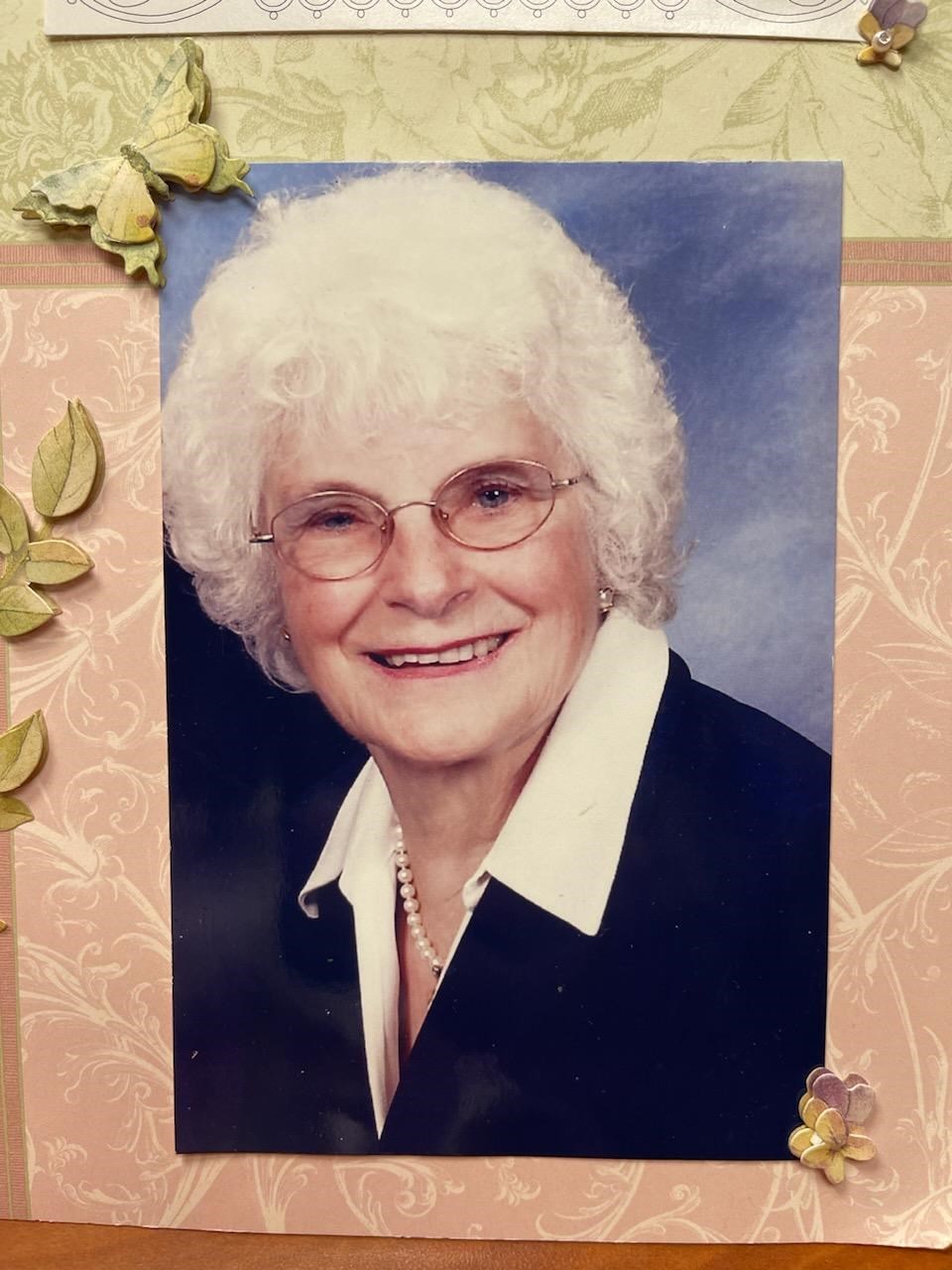 Obituario de Martha Jane Hall