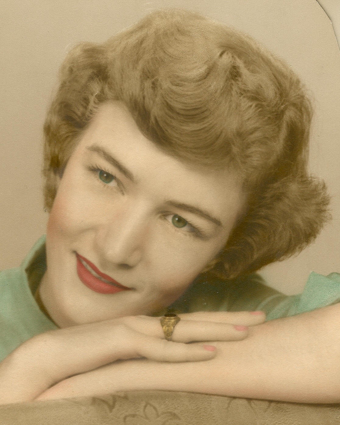 Barbara Rousseau's Instagram, Twitter & Facebook on IDCrawl